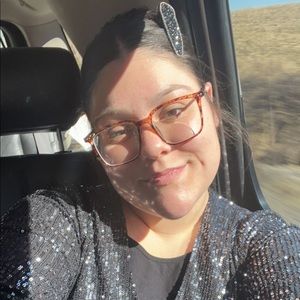 Meet your Posher, Whitney